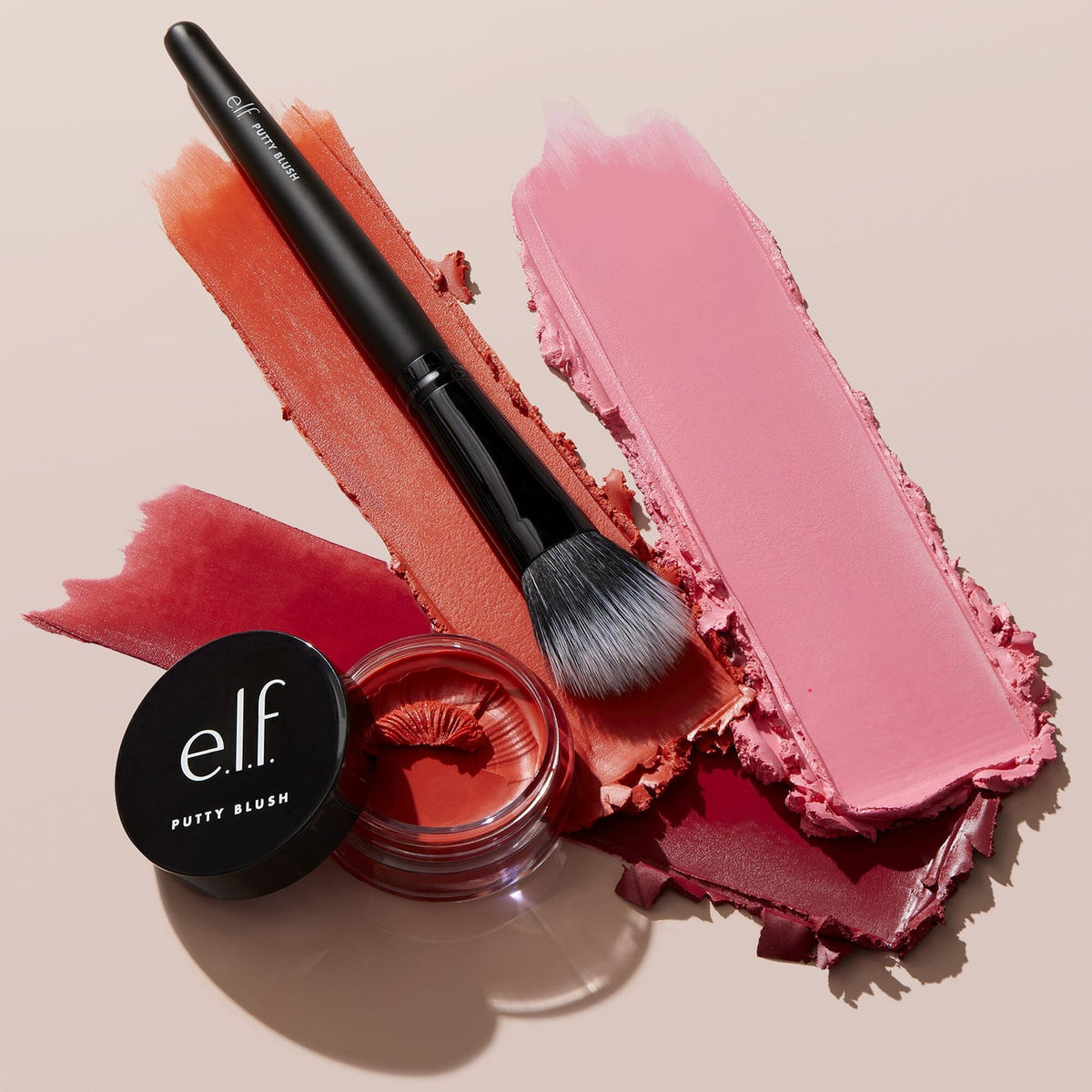 E.L.F Brocha para rubor en crema
